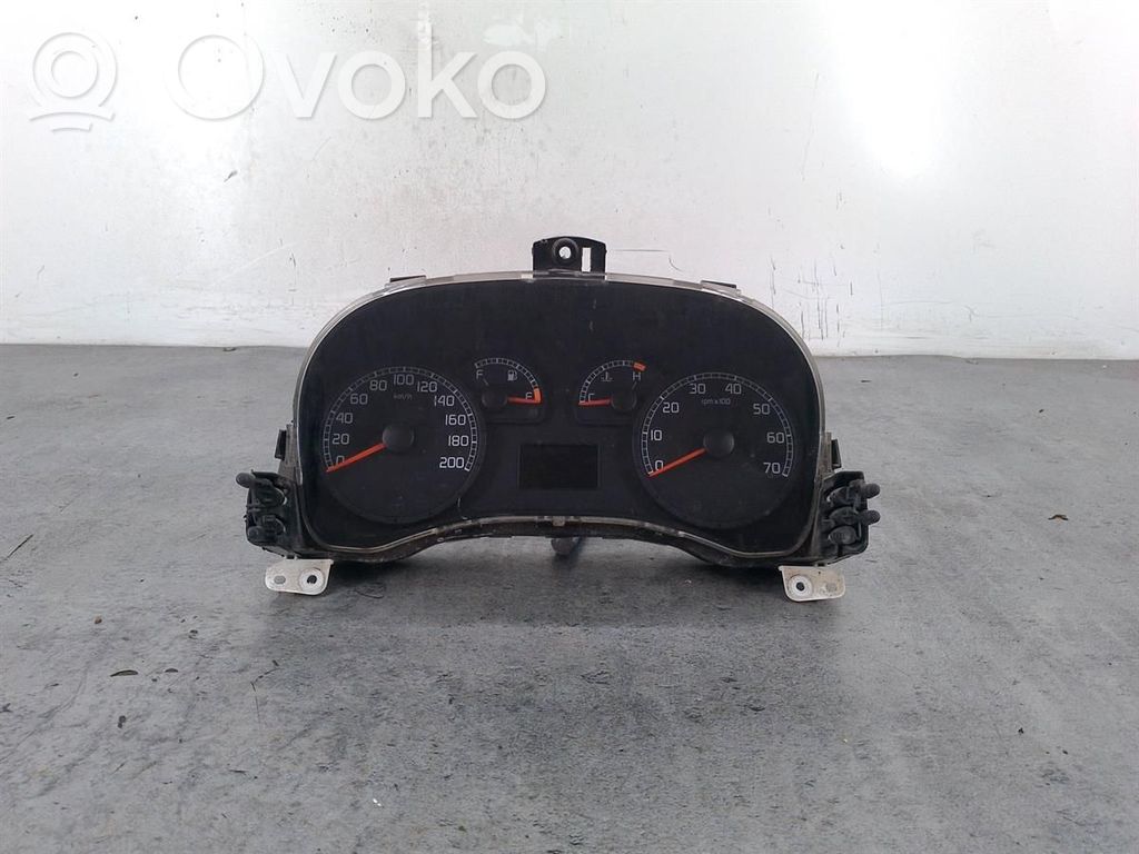 Fiat Doblo Spidometrs (instrumentu panelī) 