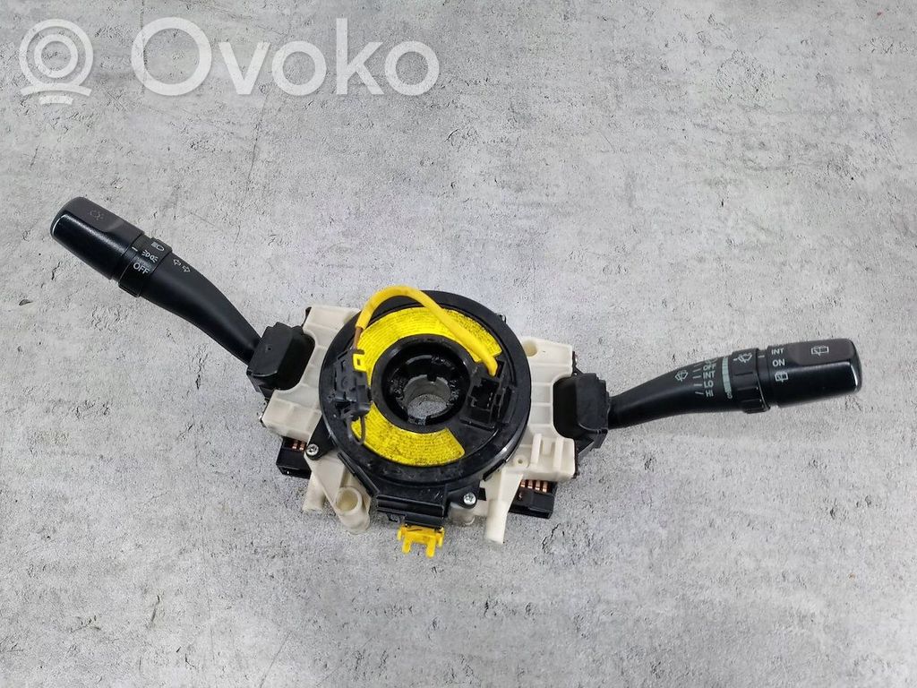 Hyundai Santa Fe Wiper turn signal indicator stalk/switch 