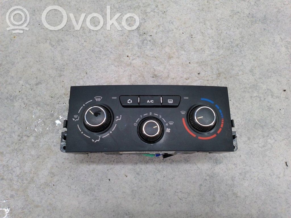 Peugeot 207 Climate control/heater control trim 