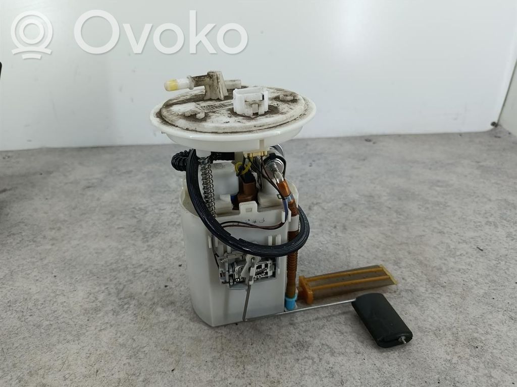 Hyundai i30 Pompa carburante immersa 