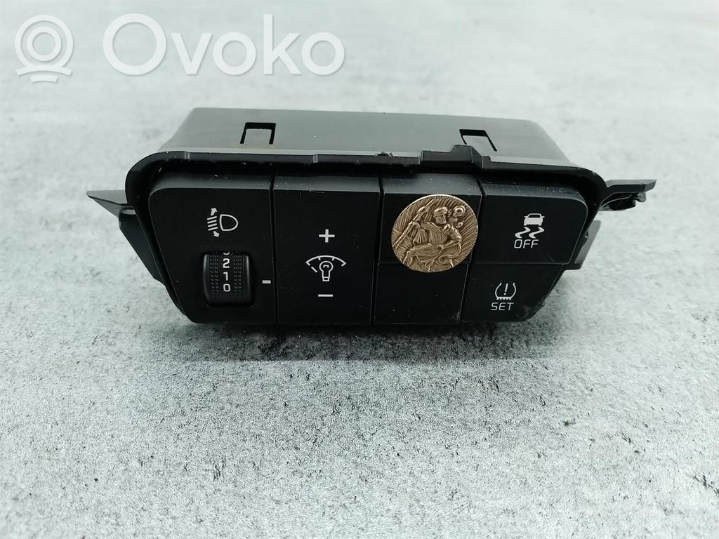 KIA Stonic ESP (stability program) switch 