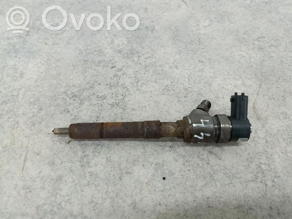 Opel Corsa D Inyector de combustible 