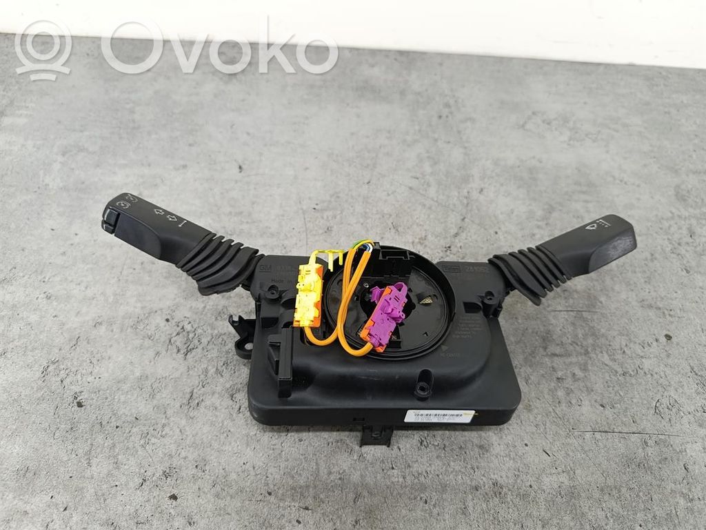 Opel Astra H Interruptor/palanca de limpiador de luz de giro 