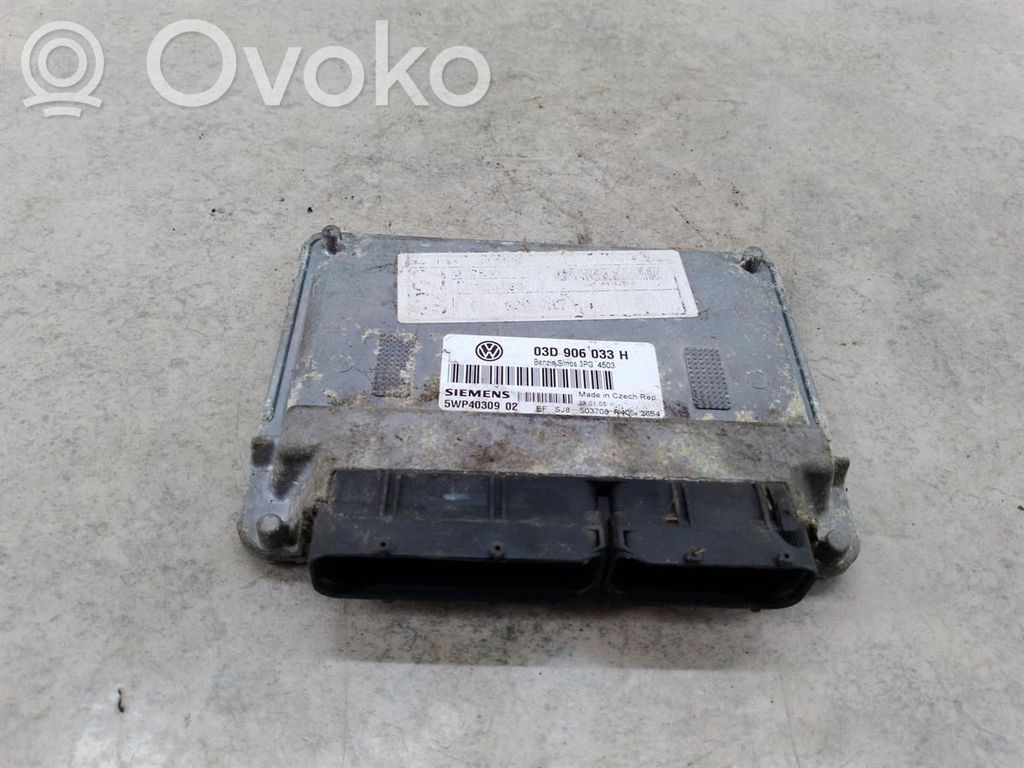 Engine control unit/module ECU   03D906033H