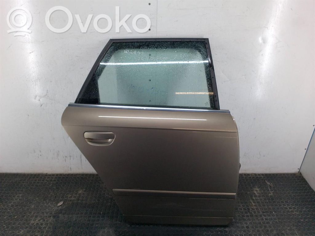 Puerta trasera   LY1Q