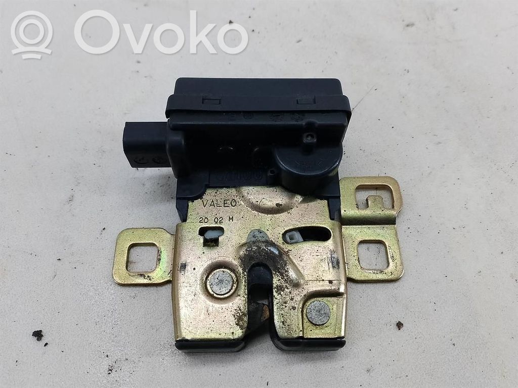 Mini One - Cooper R50 - 53 Tailgate lock latch 
