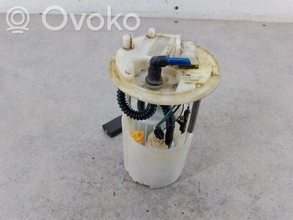 Opel Corsa D Pompe à carburant 