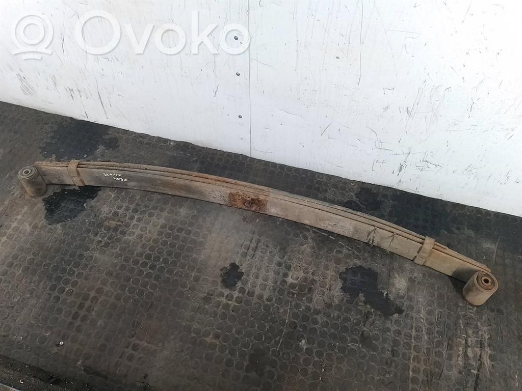 Rear leaf spring