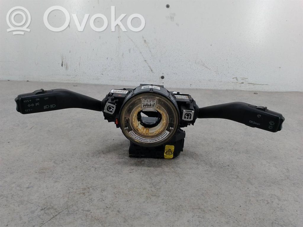 Volkswagen Touran I Wiper turn signal indicator stalk/switch 