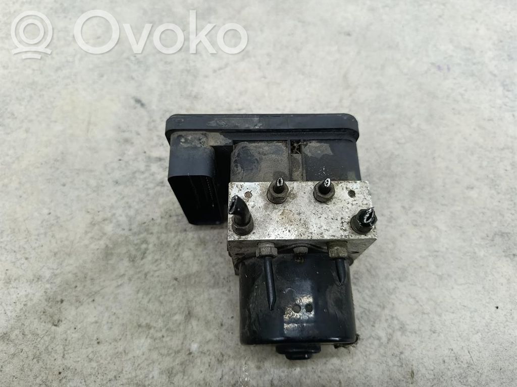 ABS bloks   8M512C405AA