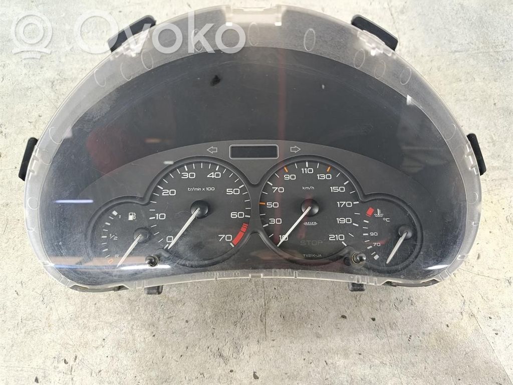 Peugeot 206 Speedometer (instrument cluster) 