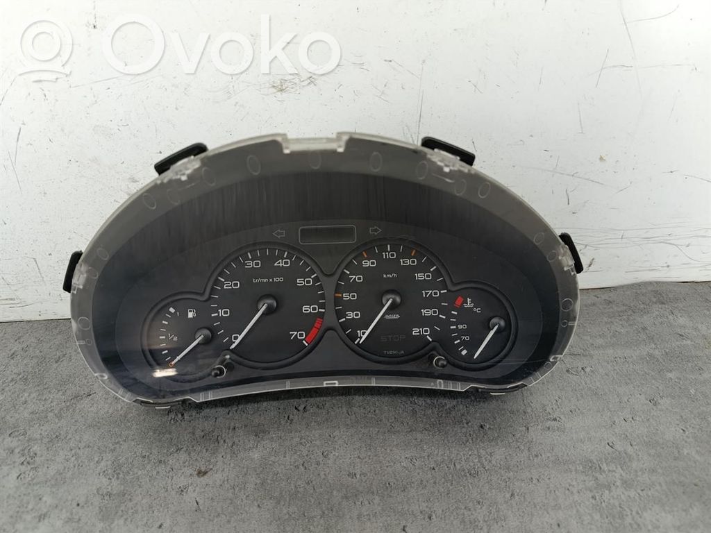 Peugeot 206 Speedometer (instrument cluster) 