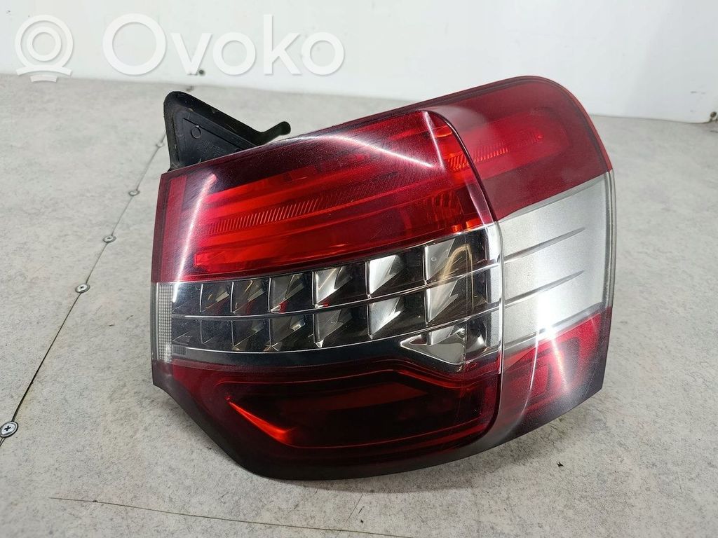 Rear/tail lights