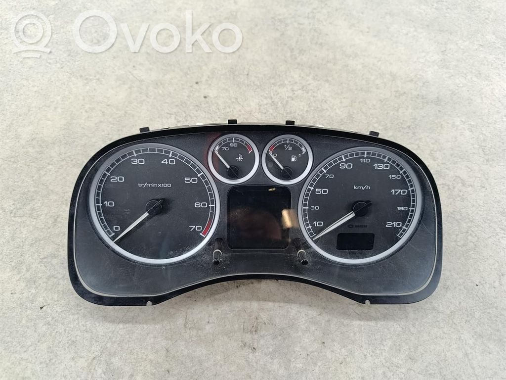 Peugeot 307 Speedometer (instrument cluster) 