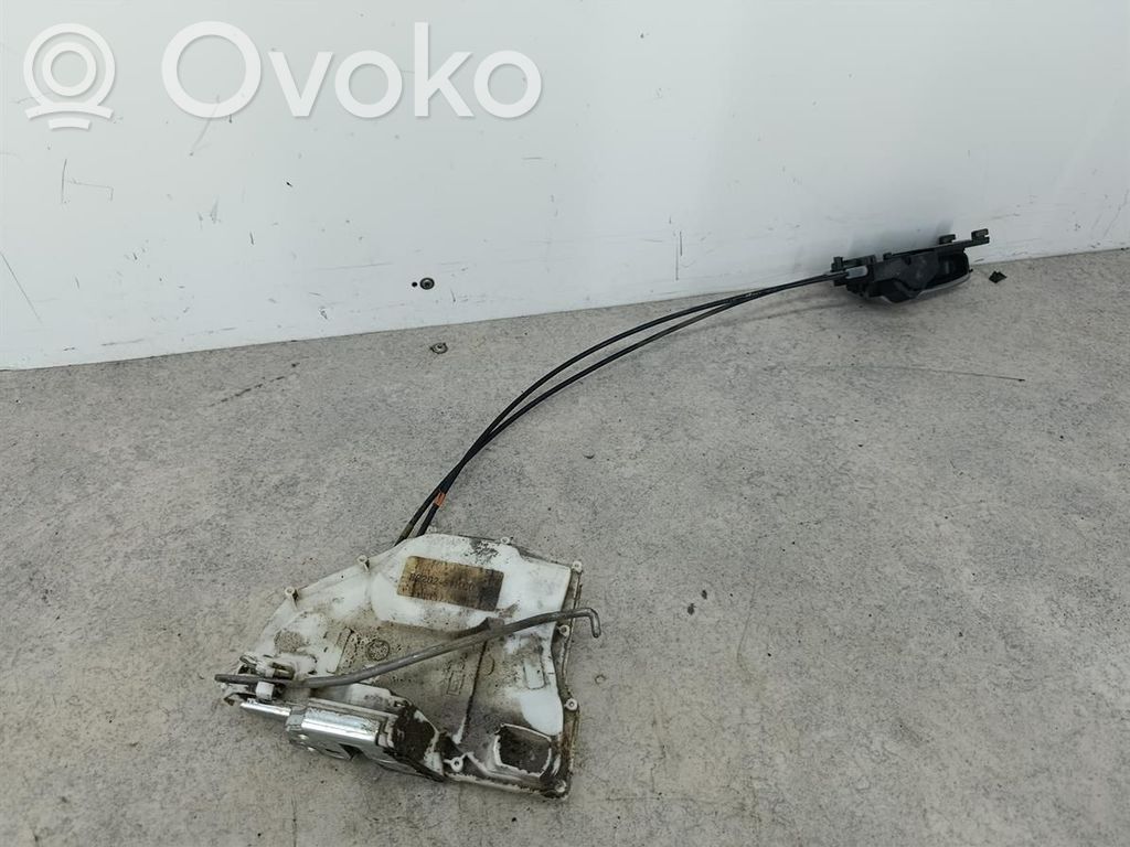 Opel Agila B Priekšpusē slēdzene 
