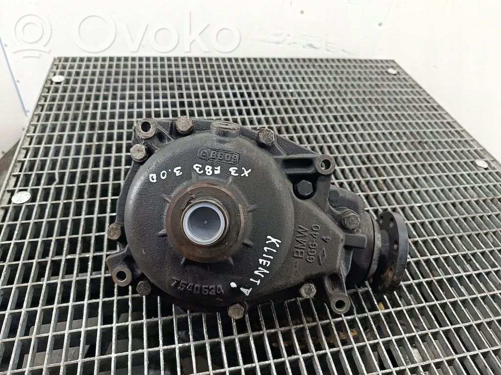 BMW X3 E83 Priekinis reduktorius 