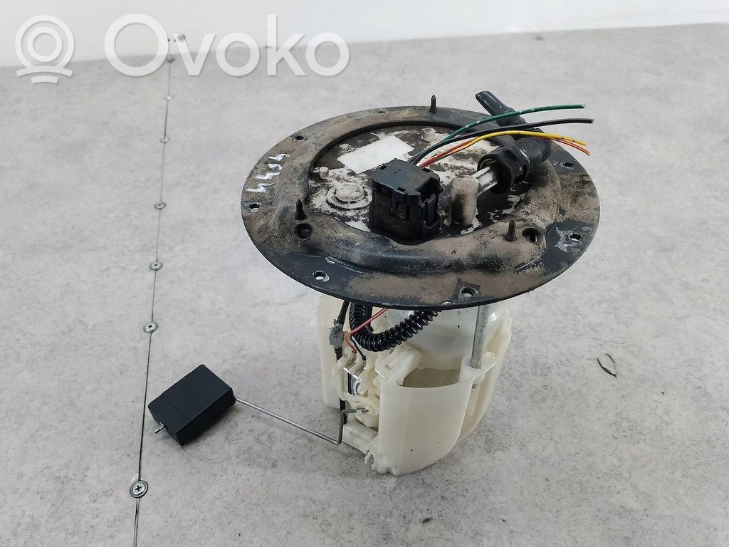 Bomba interna de combustible