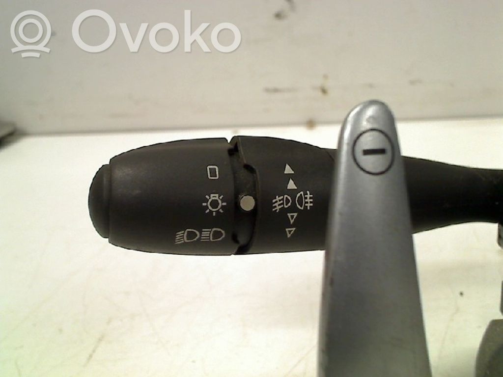 Citroen C3 Pluriel Steering wheel buttons/switches 