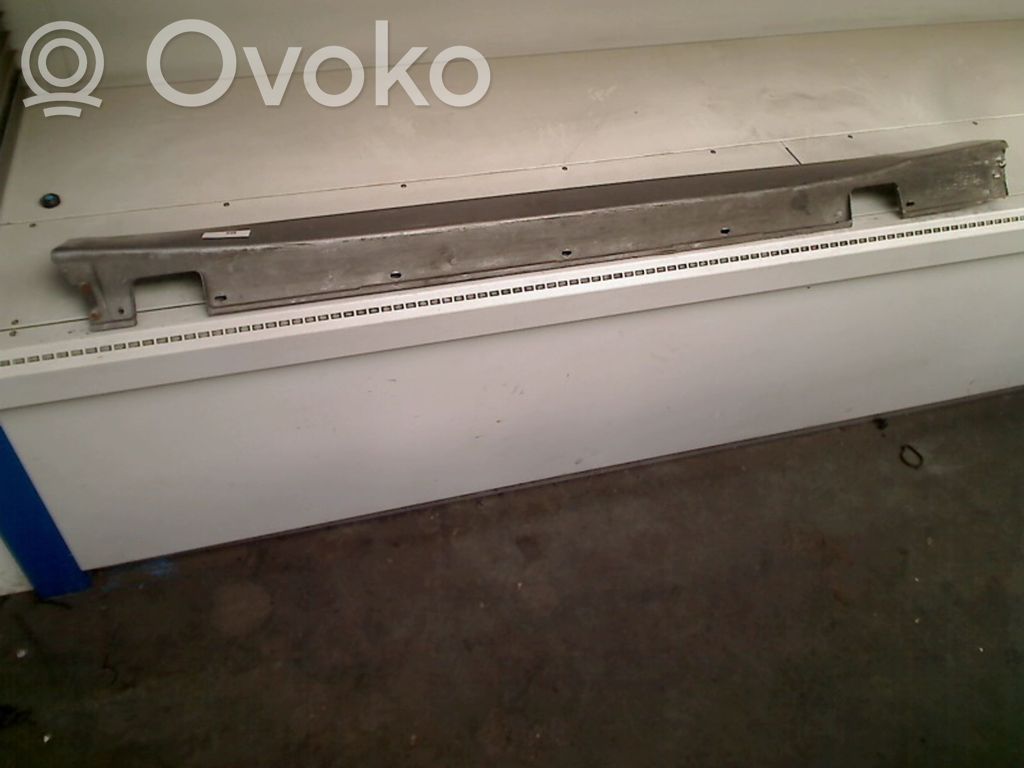 BMW 5 E60 E61 Slieksnis 