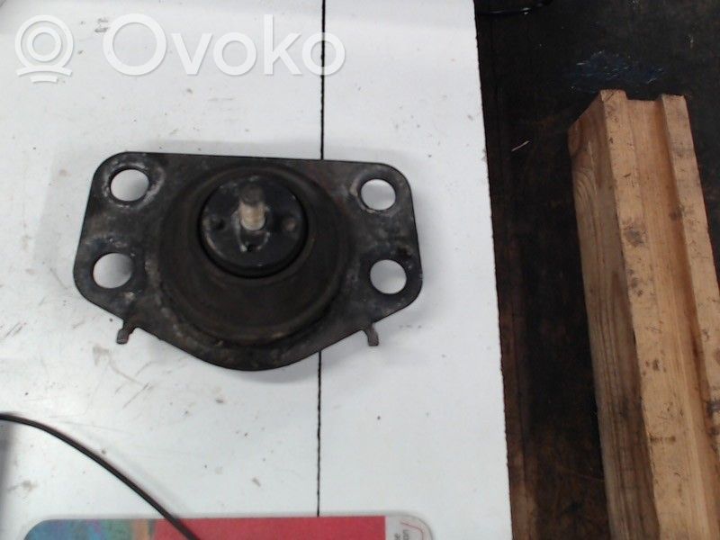 Engine mount bracket   7700795685,7700795685