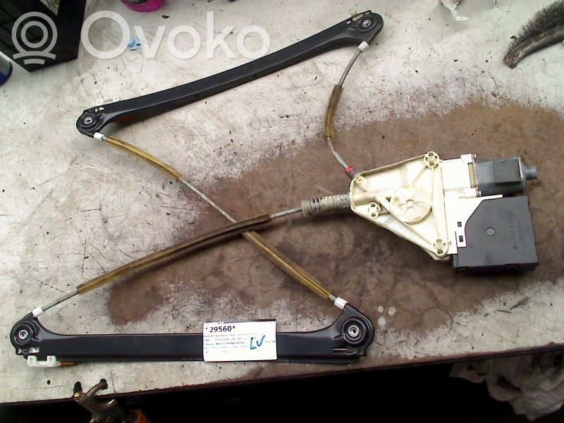 Audi A3 S3 8P Mechanizm podnoszenia szyby przedniej bez silnika 