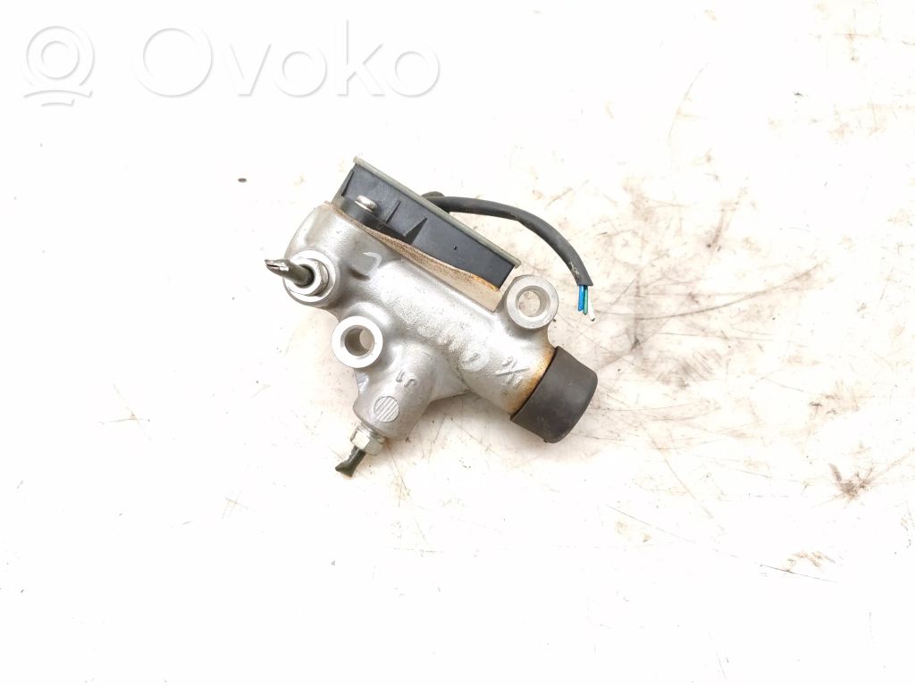 Subaru Outback Clutch master cylinder 
