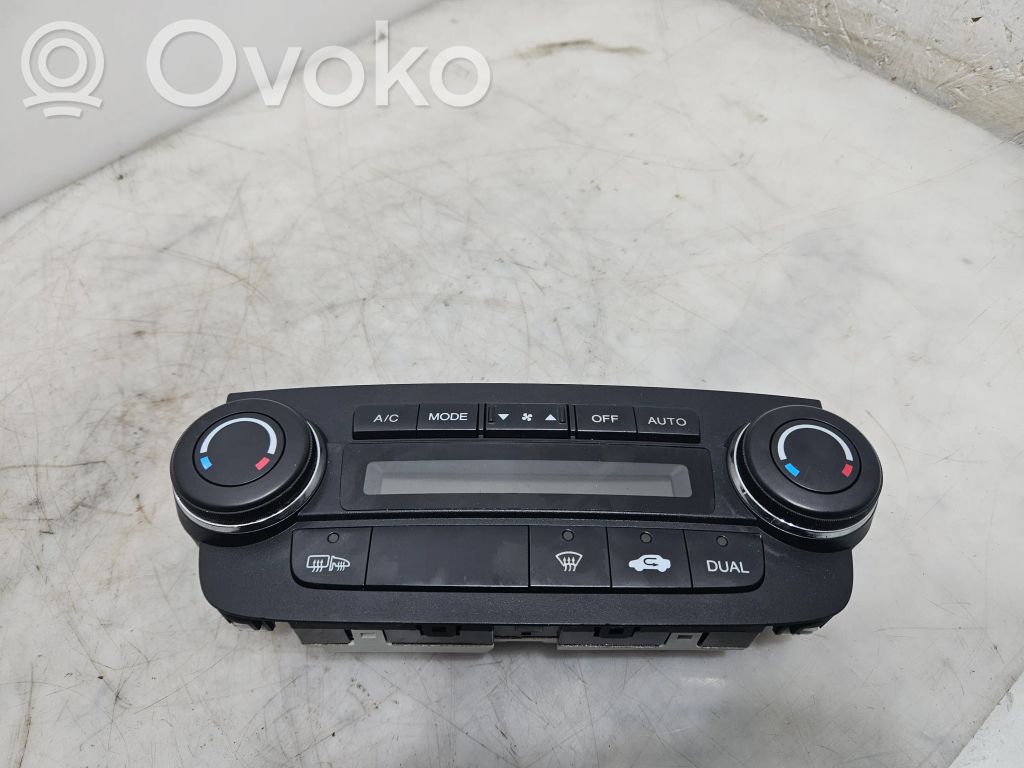 Climate control unit   79600