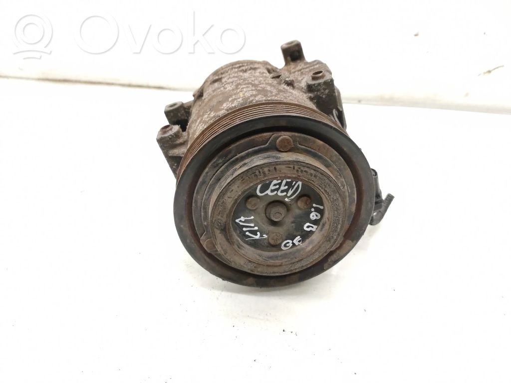 KIA Ceed A/C compressor mount bracket 
