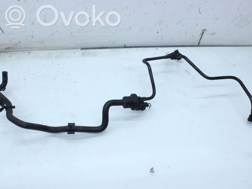 Volkswagen Golf Plus Polttoaineputken letku 