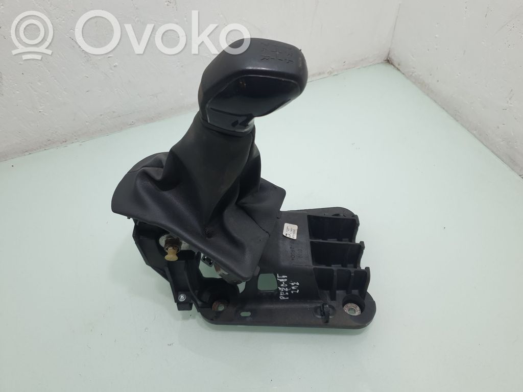 Peugeot 208 I Selector caja de cambios 