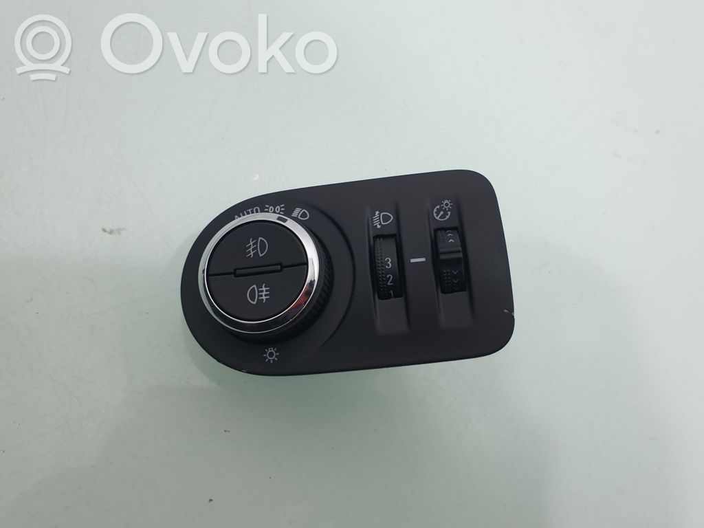 Opel Astra K Light switch 
