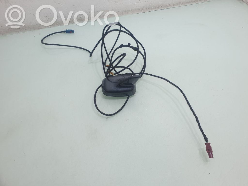 Audi A6 S6 C6 4F GPS-pystyantenni 