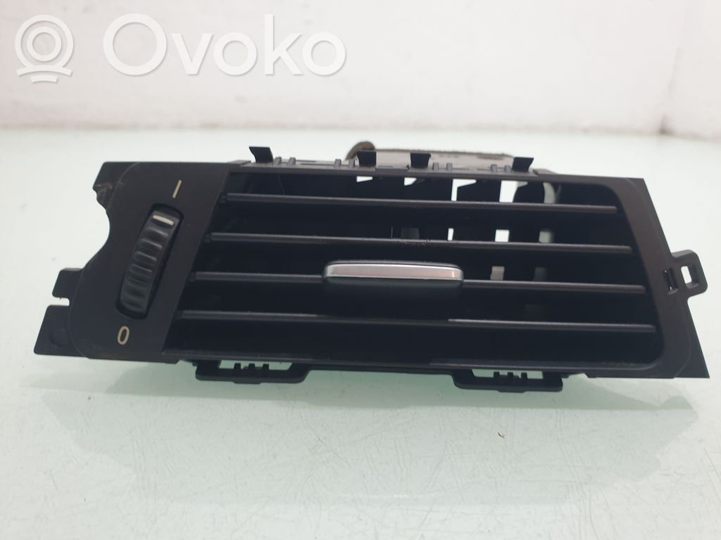 BMW 3 E90 E91 Moldura protectora de la rejilla de ventilación lateral del panel 
