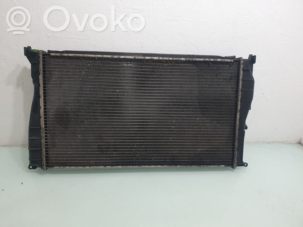 BMW 3 E90 E91 Coolant radiator 