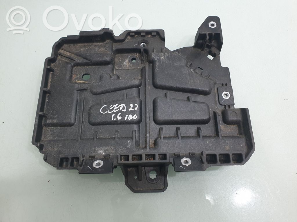 KIA Ceed Akun alusta 