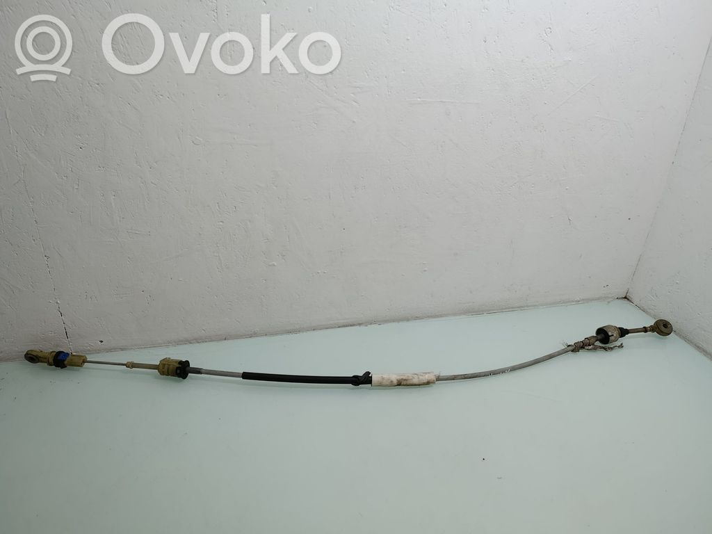 Gear shift cable linkage