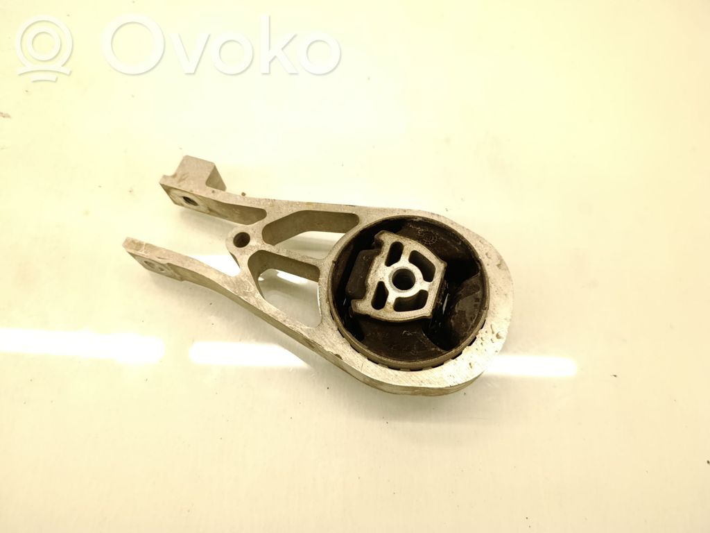 Buick Encore GX I Engine mount bracket 