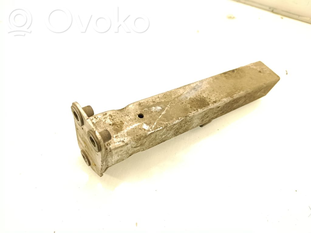 Audi A8 S8 D4 4H Front bumper shock/impact absorber 