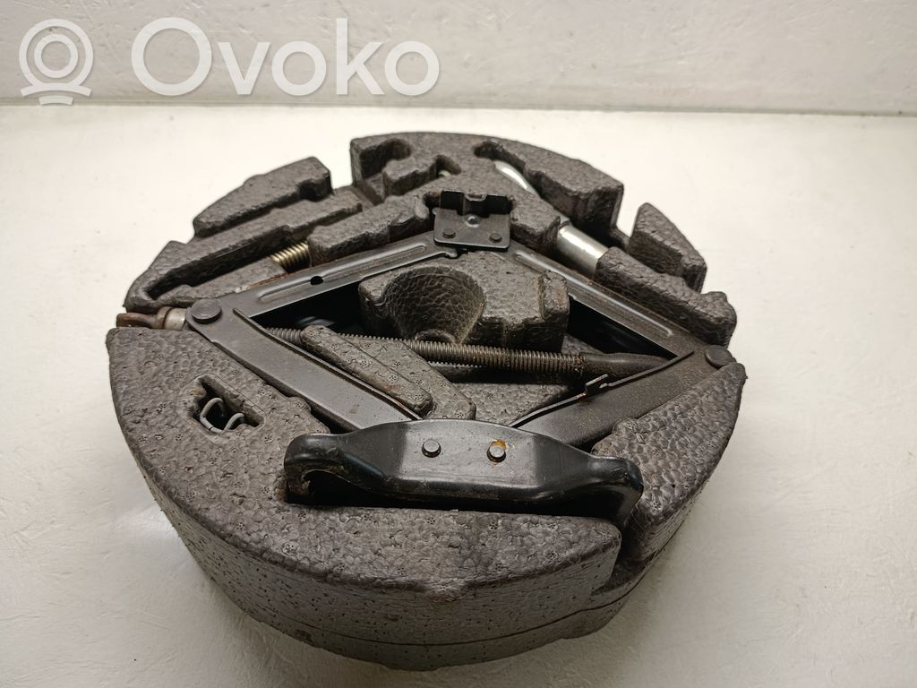 Opel Insignia A Bordwerkzeug Satz Set 
