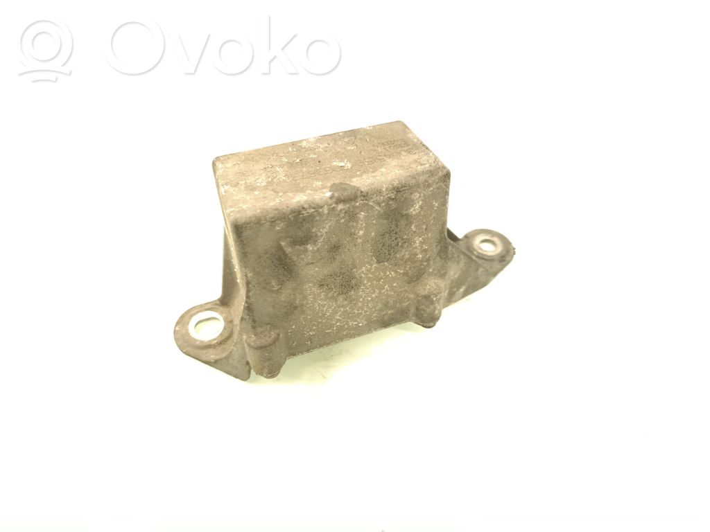 Engine mount bracket   30636732
