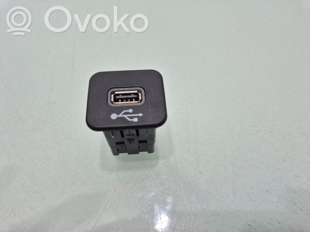 Jeep Renegade Enchufe conector USB 