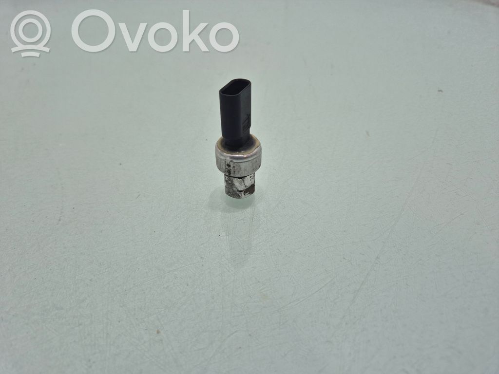 Chrysler Pacifica Air conditioning (A/C) pressure sensor 