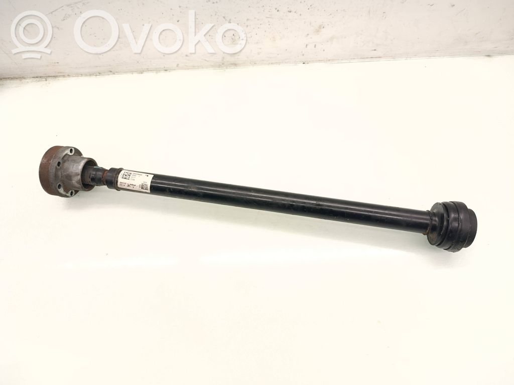 Alfa Romeo Stelvio Etukardaaniakseli 
