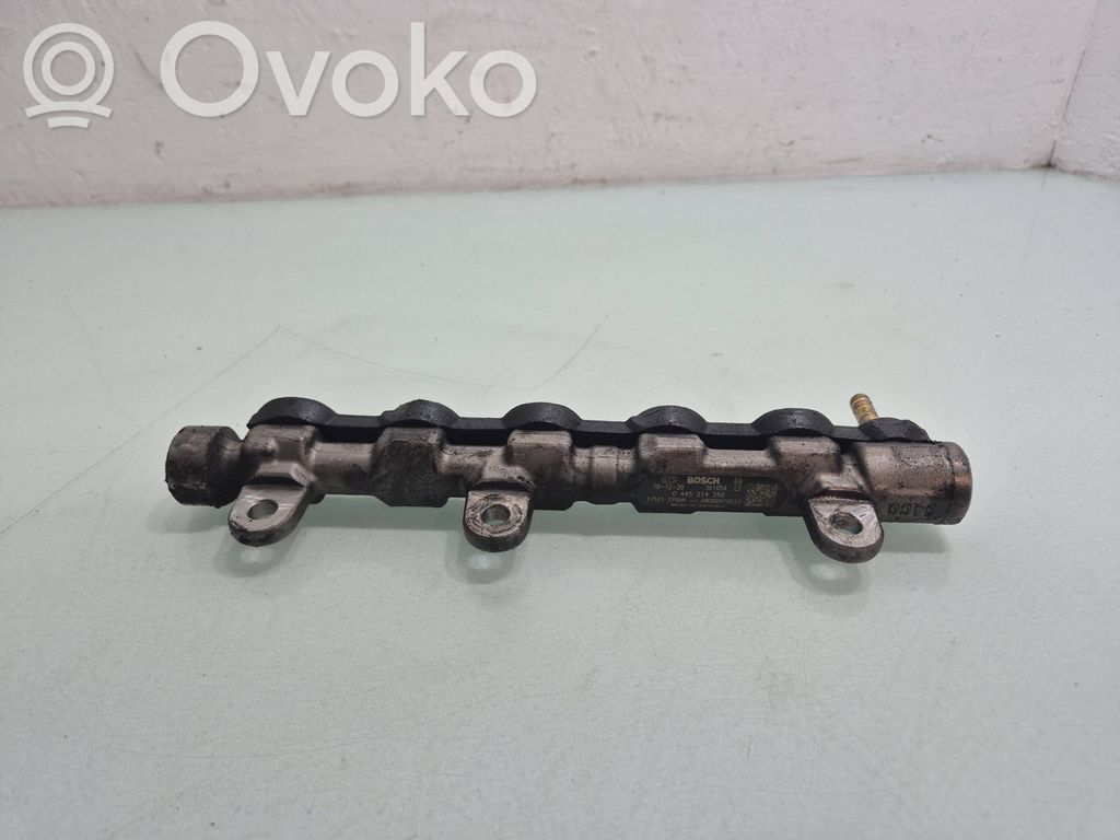 Nissan Qashqai+2 Listwa wtryskowa 