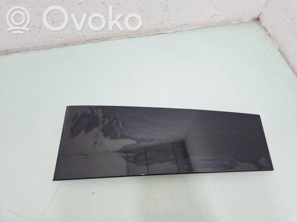 Chrysler Pacifica Sliding door trim 