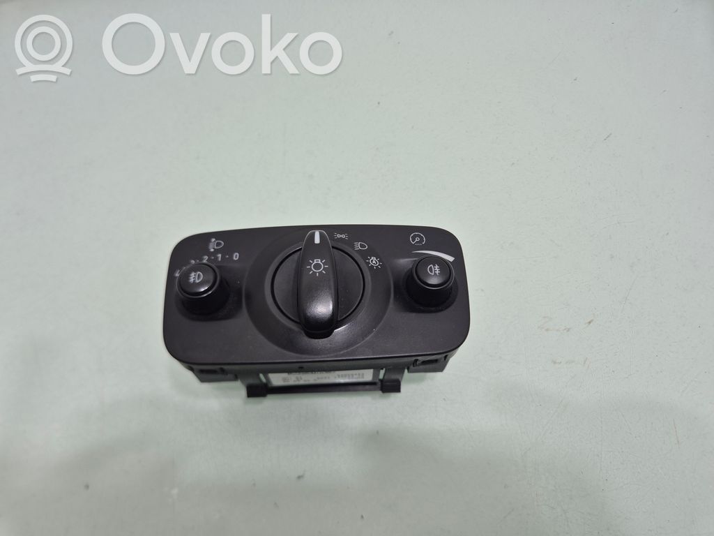 Light switch   6G9T13A024CD
