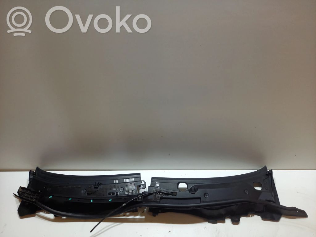 Mazda 2 Wiper trim 