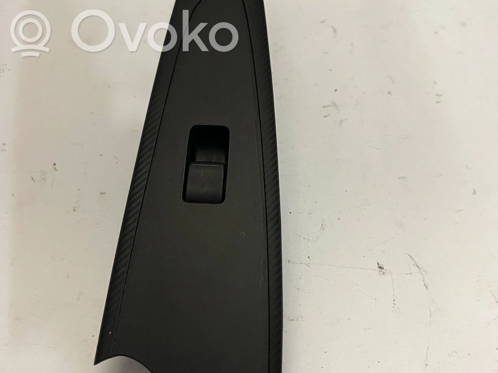 Electric window control switch   DB5J684L1,D09H66370