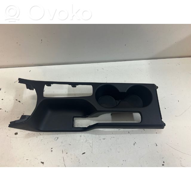 Mazda 2 Center console 
