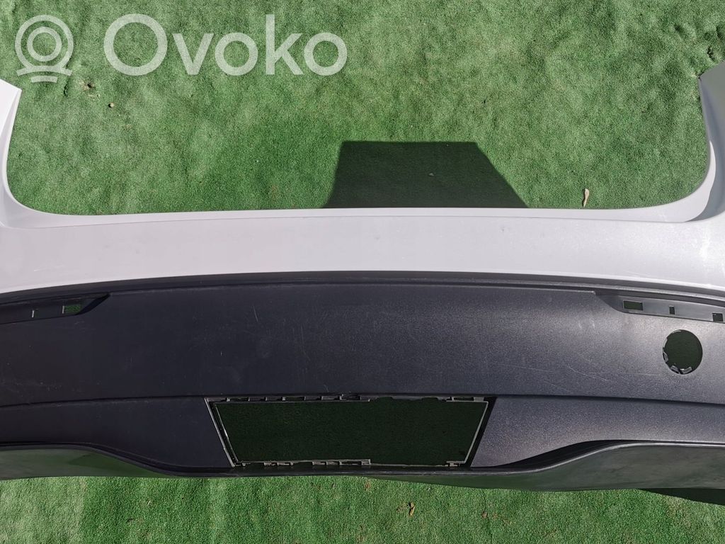 Tesla Model Y Apakšējā bampera daļa 